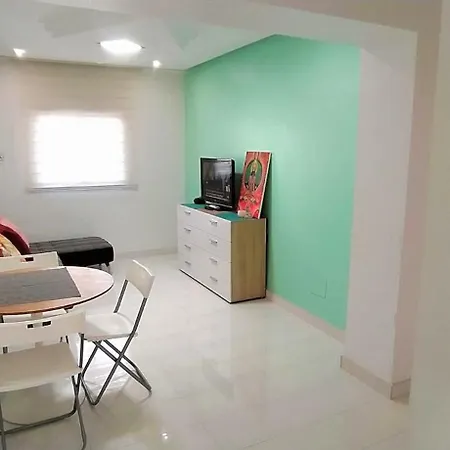 Modern Spacious In Center Of Apartment Malaga